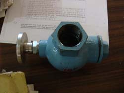 PUSH TYPE FLUSHING VALVE